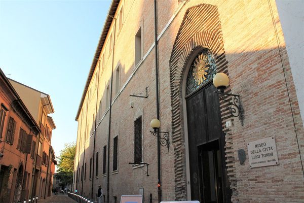 Singles in Rimini: view of the city