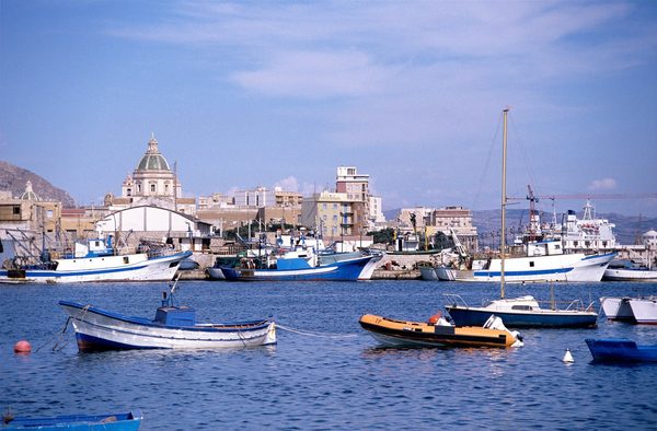 Singles in Trapani: view of the city